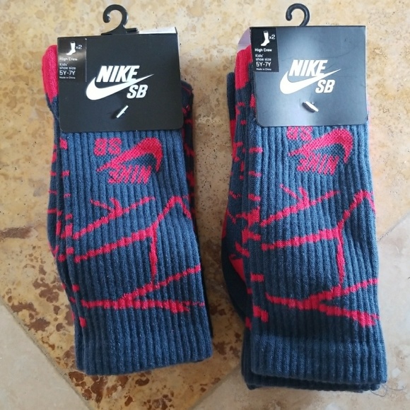 youth nike socks